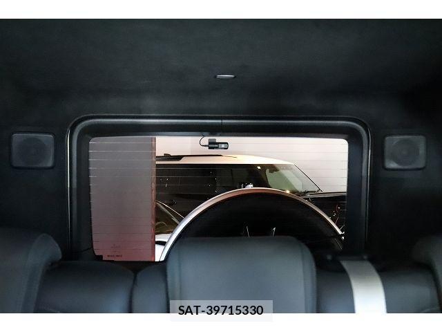 Mercedes Benz G-CLASS 2023-04 1871626-27