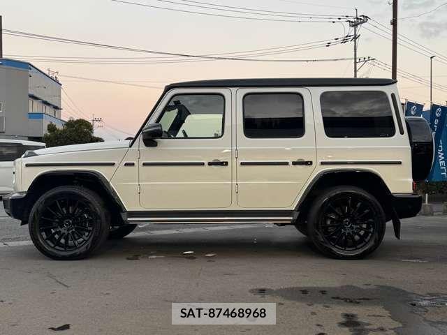 Mercedes Benz G-CLASS 2021-03 2082647-5