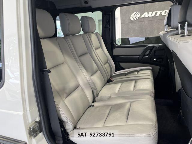 Mercedes Benz G-CLASS 2016-04 2350741-11
