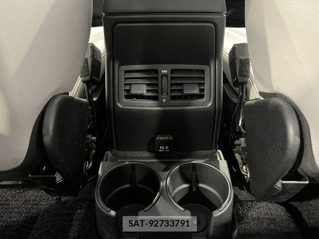 Mercedes Benz G-CLASS 2016-04 2350741-15