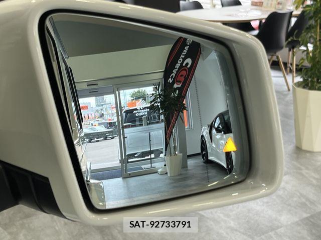 Mercedes Benz G-CLASS 2016-04 2350741-23