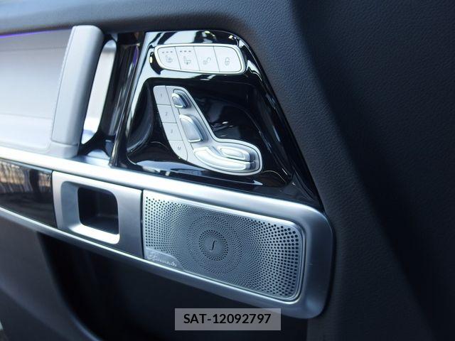 Mercedes Benz G-CLASS 2022-03 6012823-29