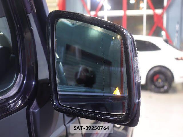 Mercedes Benz G-CLASS 2015-05 6613190-15