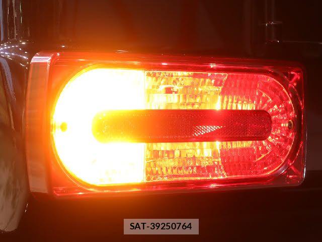 Mercedes Benz G-CLASS 2015-05 6613190-24
