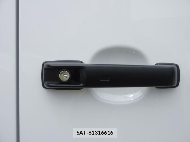 Mercedes Benz G-CLASS 2025-03 6613184-6