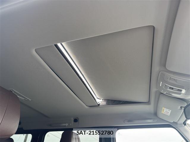 Mercedes Benz G-CLASS 2017-05 7358715-13