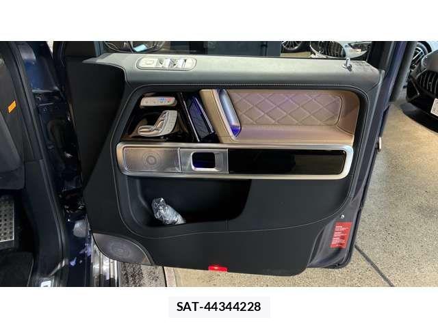 Mercedes Benz G-CLASS 2024-10 7618015-9