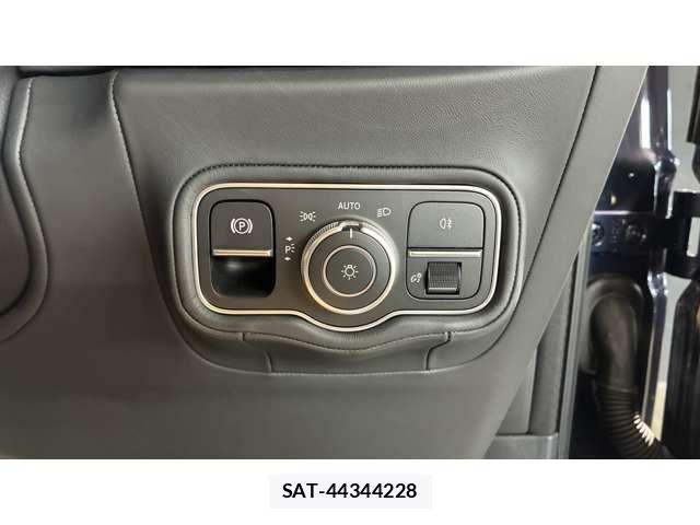 Mercedes Benz G-CLASS 2024-10 7618015-6
