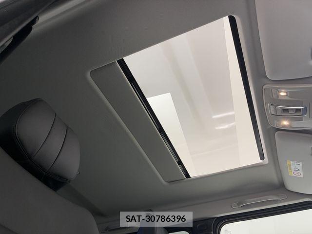 Mercedes Benz G-CLASS 2018-06 7979954-4