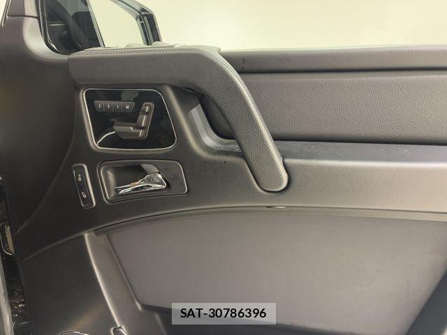 Mercedes Benz G-CLASS 2018-06 7979954-6