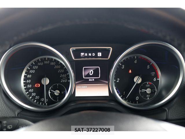 Mercedes Benz G-CLASS 2015-09 8036708-21