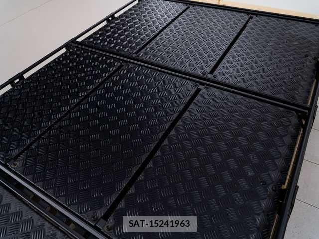 Mercedes Benz G-CLASS 2024-01 8158790-12