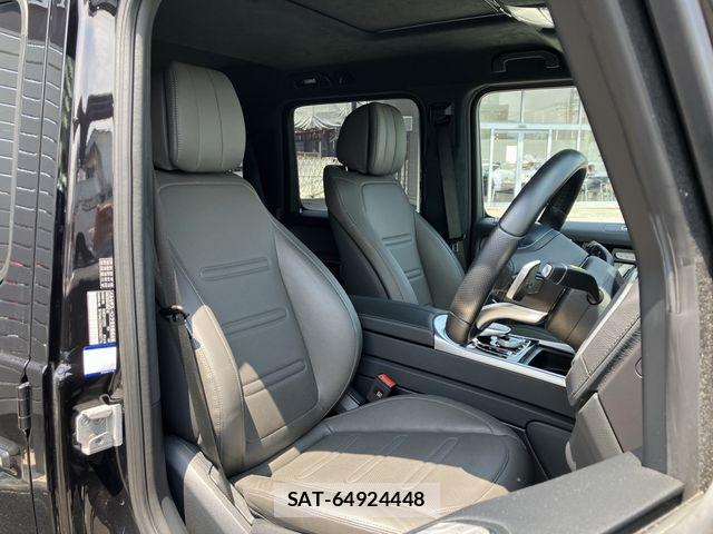 Mercedes Benz G-CLASS 2023-07 8208668-6