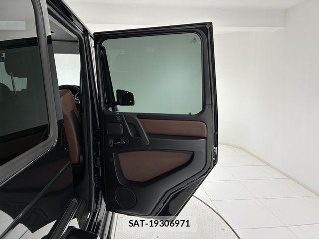 Mercedes Benz G-CLASS 2018-06 8208670-10