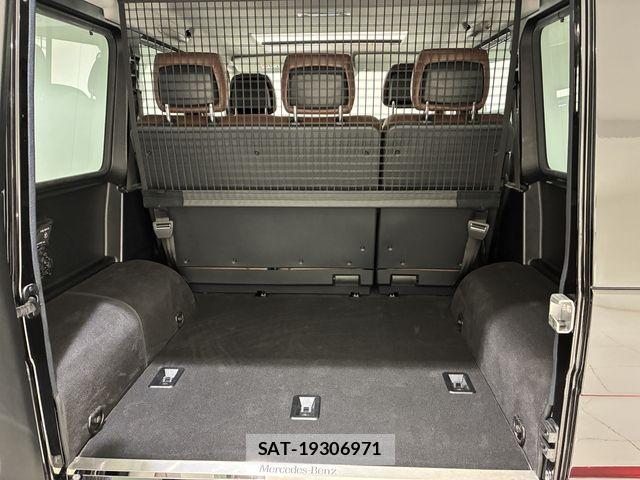 Mercedes Benz G-CLASS 2018-06 8208670-15