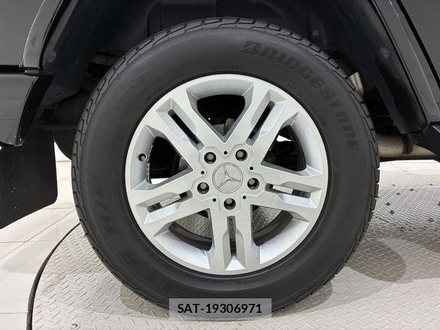 Mercedes Benz G-CLASS 2018-06 8208670-21