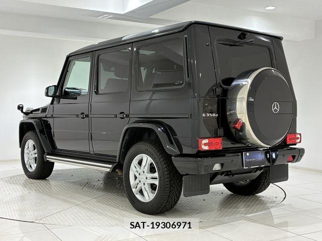 Mercedes Benz G-CLASS 2018-06 8208670-2