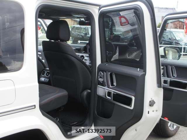 Mercedes Benz G-CLASS 2021-07 8562635-7