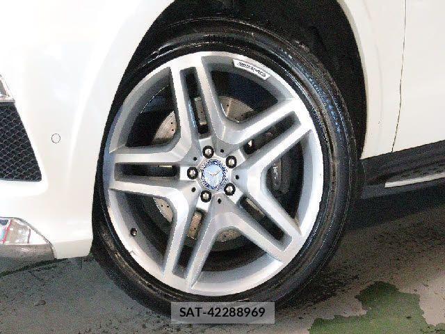 Mercedes Benz GL-CLASS 2015-01 1826725-18
