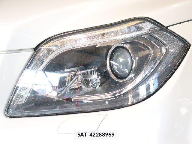 Mercedes Benz GL-CLASS 2015-01 1826725-22
