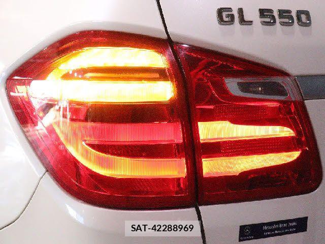 Mercedes Benz GL-CLASS 2015-01 1826725-24