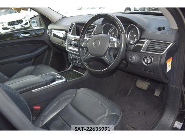 Mercedes Benz GL-CLASS 2016-03 2100091-11