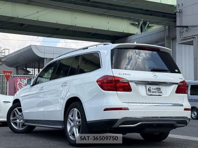 Mercedes Benz GL-CLASS 2015-02 7501486-5