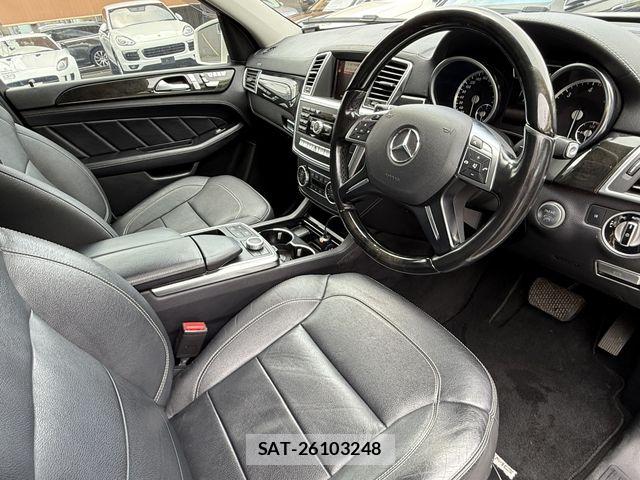 Mercedes Benz GL-CLASS 2016-03 7786995-9