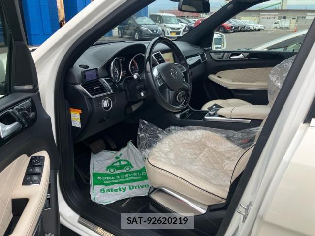 Mercedes Benz GL-CLASS 2013-09 7902940-20