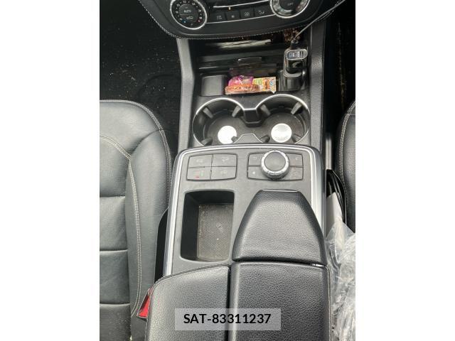Mercedes Benz GL-CLASS 2015-06 8830286-17