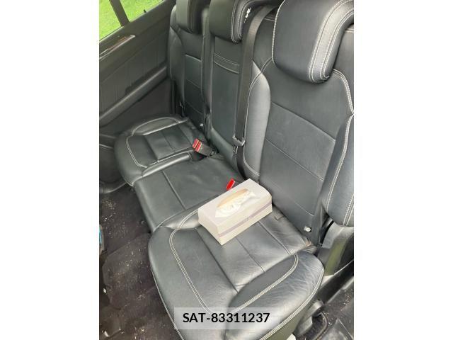 Mercedes Benz GL-CLASS 2015-06 8830286-21
