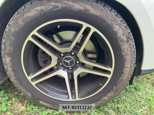 Mercedes Benz GL-CLASS 2015-06 8830286-6