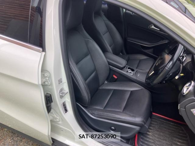 Mercedes Benz GLA-CLASS 2014-09 1207331-12