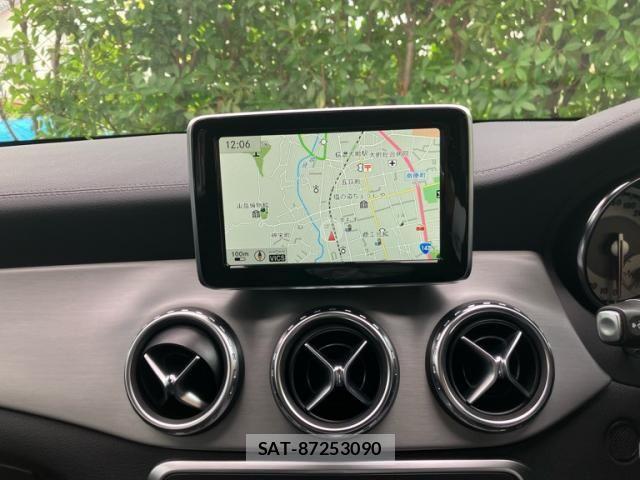 Mercedes Benz GLA-CLASS 2014-09 1207331-16