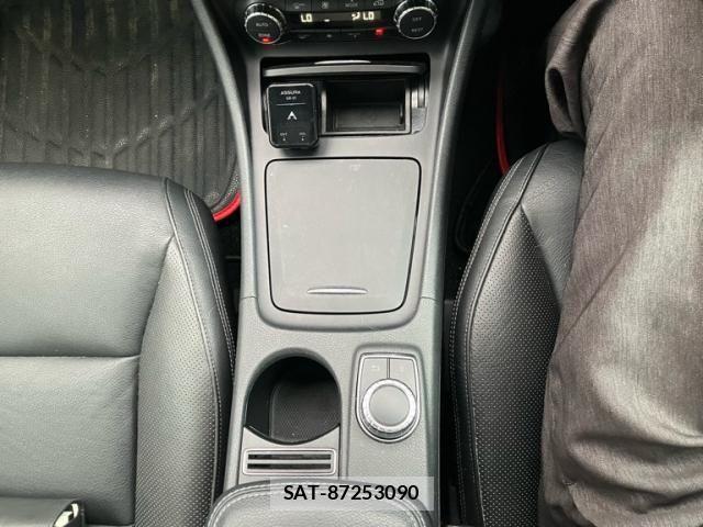 Mercedes Benz GLA-CLASS 2014-09 1207331-20
