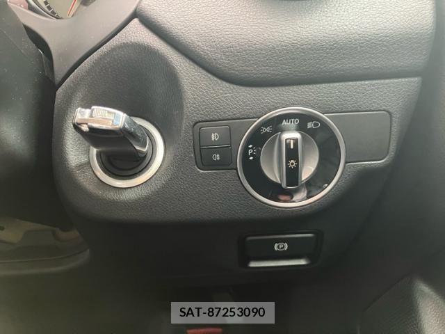 Mercedes Benz GLA-CLASS 2014-09 1207331-21