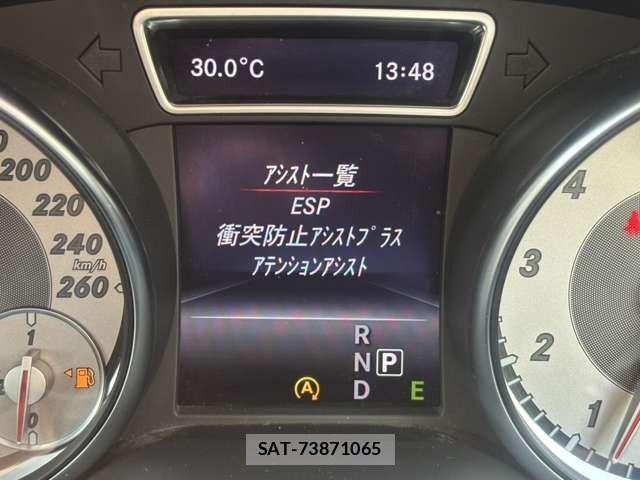 Mercedes Benz GLA-CLASS 2015-03 1292410-11