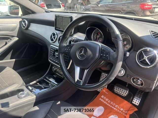 Mercedes Benz GLA-CLASS 2015-03 1292410-4
