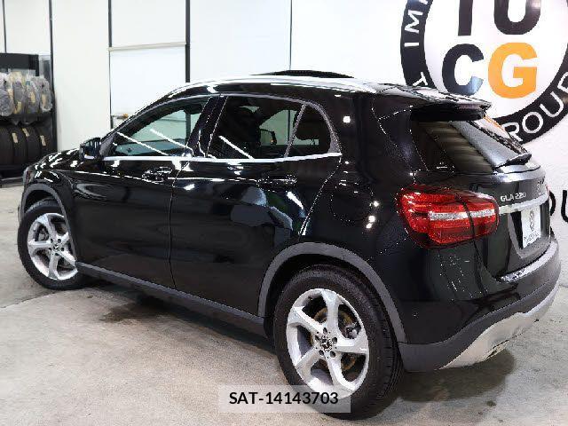 Mercedes Benz GLA-CLASS 2018-06 1302856-12