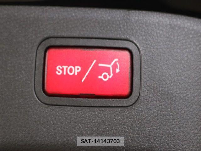 Mercedes Benz GLA-CLASS 2018-06 1302856-16