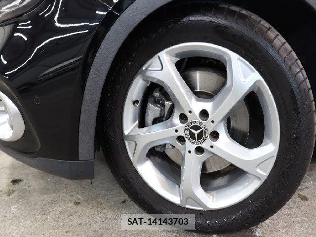 Mercedes Benz GLA-CLASS 2018-06 1302856-7