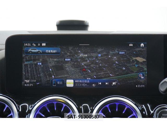 Mercedes Benz GLA-CLASS 2023-10 1372326-10