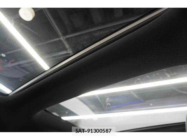 Mercedes Benz GLA-CLASS 2023-10 1372326-14