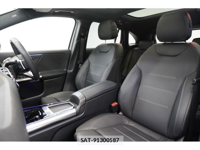 Mercedes Benz GLA-CLASS 2023-10 1372326-18