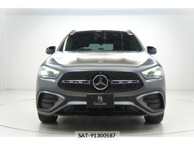 Mercedes Benz GLA-CLASS 2023-10 1372326-1