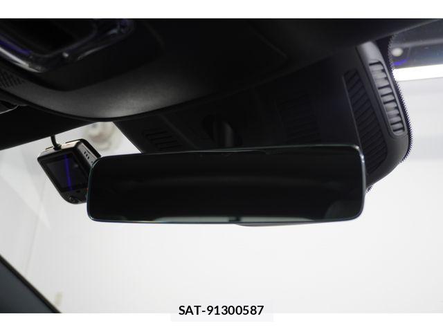Mercedes Benz GLA-CLASS 2023-10 1372326-19