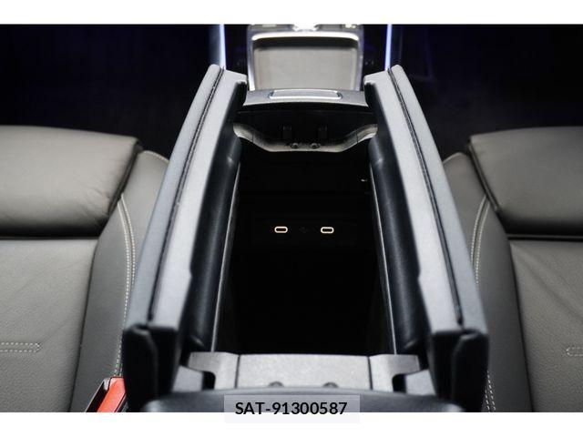 Mercedes Benz GLA-CLASS 2023-10 1372326-21