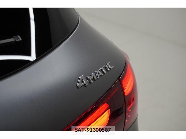Mercedes Benz GLA-CLASS 2023-10 1372326-28