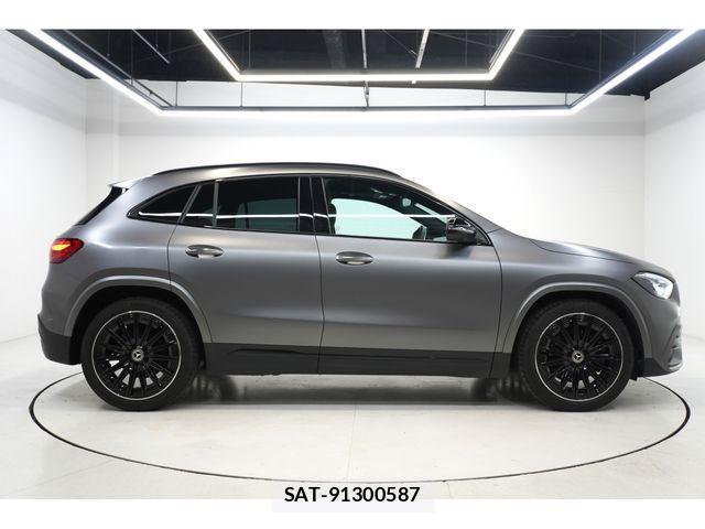 Mercedes Benz GLA-CLASS 2023-10 1372326-3