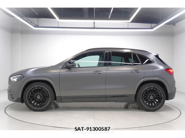 Mercedes Benz GLA-CLASS 2023-10 1372326-7